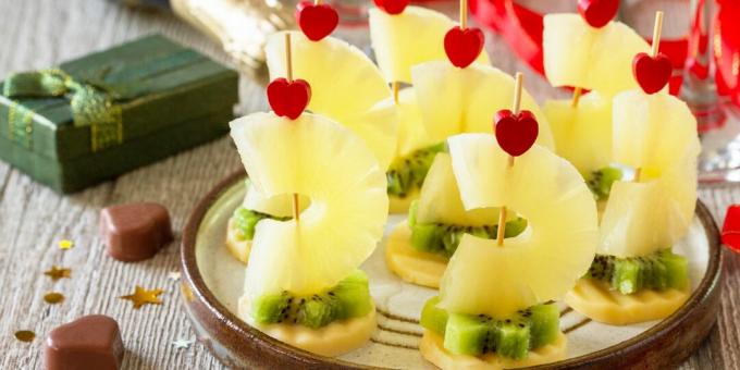 Canape with pineapple