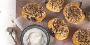 Baked persimmon with seeds, oatmeal and cinnamon