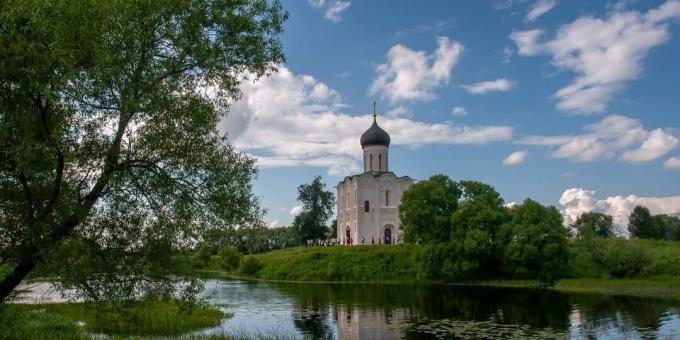 Sights of Vladimir and the surrounding area: Bogolyubovo village and the Church of the Intercession on the Nerl