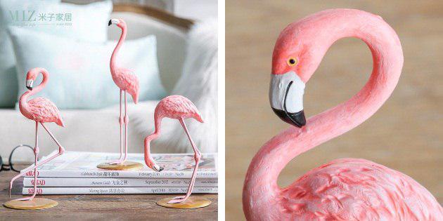 decorative flamingos