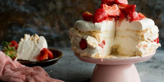 Pavlova Cake by Jamie Oliver