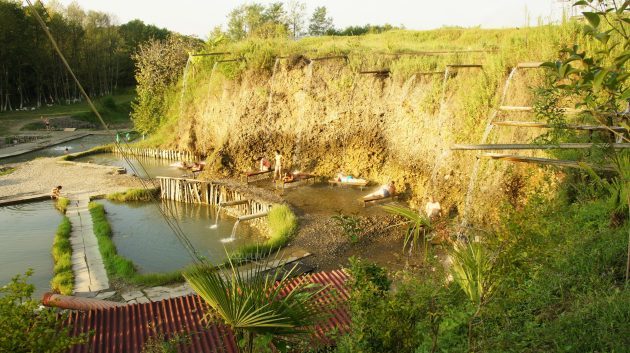 Kyndygsky thermal spring