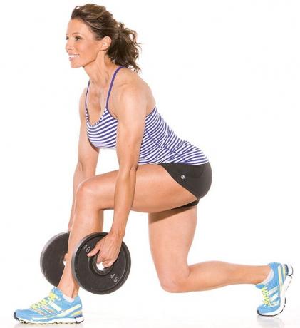 Leg exercises: lunges with pancakes