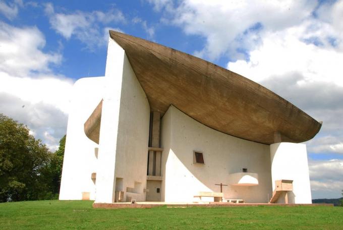 European architecture: Le Corbusier's Chapelle La Notre Dame du Haut