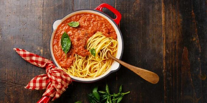 Classic Bolognese pasta