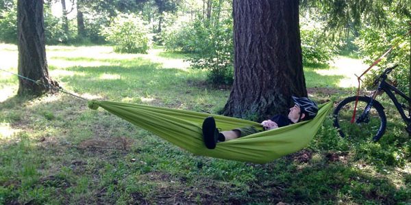 Hammock with his own hands: The easiest hammock on ropes