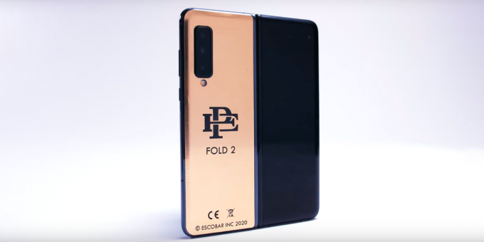 Pablo Escobar's brother released an analogue of the Galaxy Fold for $ 400