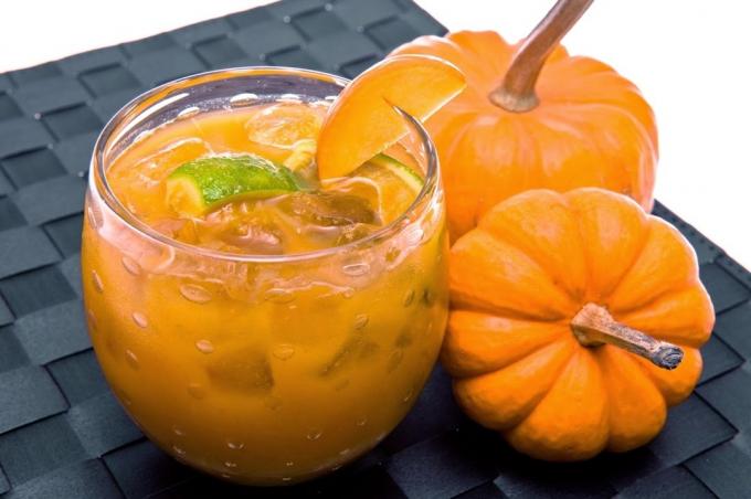 alcohol tinctures: pumpkin liqueur