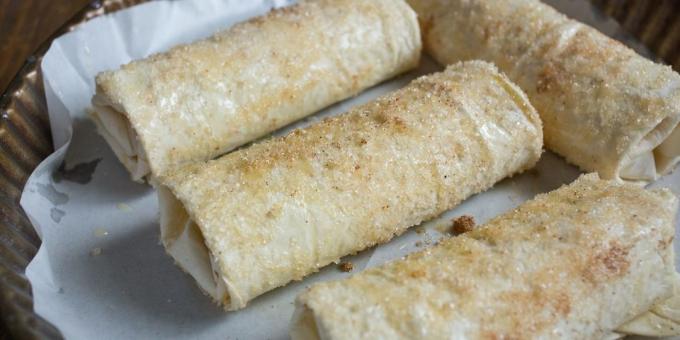 chimichanga: rolls in cinnamon and sugar