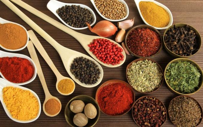 interchangeable products - spices and seasonings