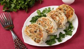 Fried lavash rolls with potatoes and mushrooms