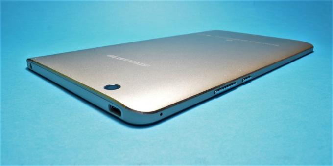 The upper face of the tablet Teclast T8