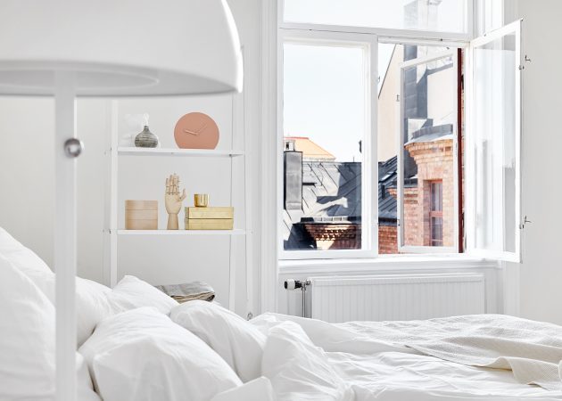 Small bedroom: white