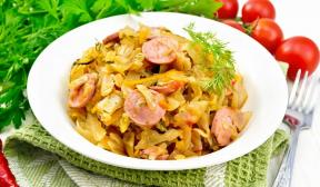Stewed cabbage with sausages