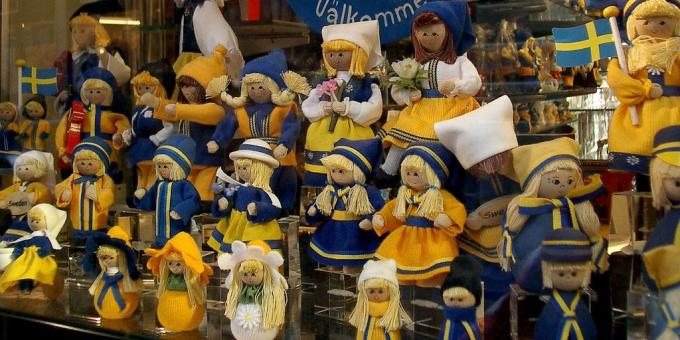 Business with China: cheap Swedish souvenirs made in China for a long time