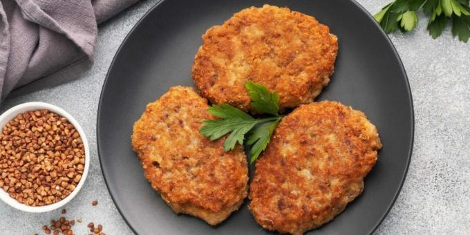 Buckwheat cutlets with meat and eggs