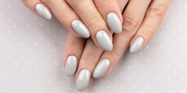 Oval shape on long nails