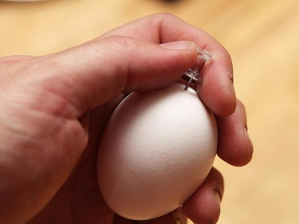 How to pierce the egg