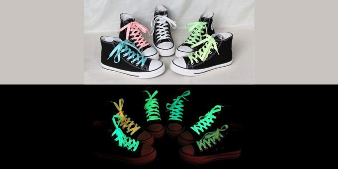 What to give your child: luminous shoelace