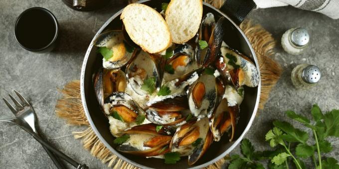 Mussels in champagne sauce