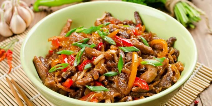 Pork stir-fry with sweet peppers