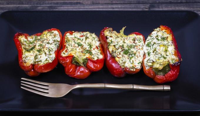 Peppers stuffed with meat and tomatoes