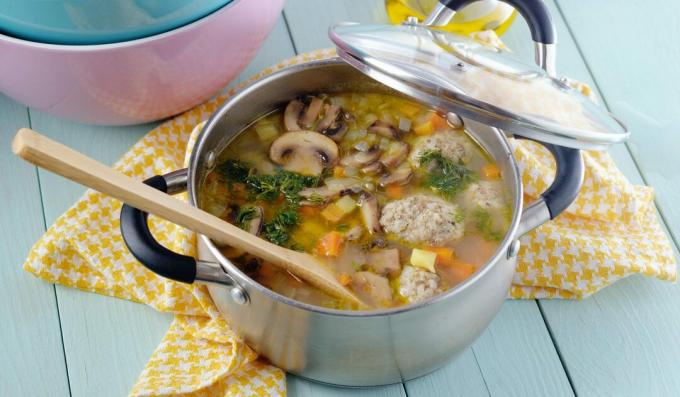 Soup with meatballs and mushrooms