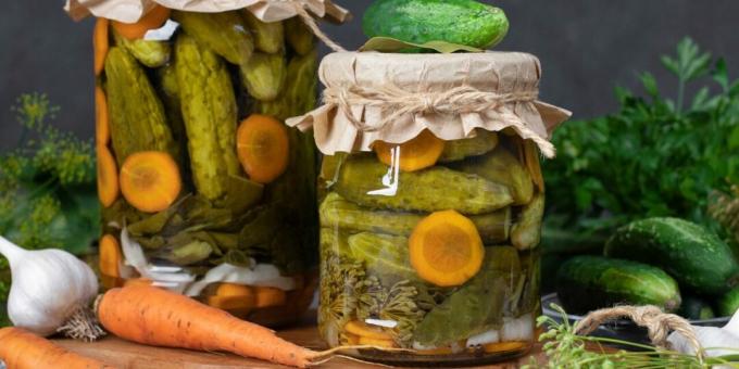 Pickled cucumbers with carrots for the winter