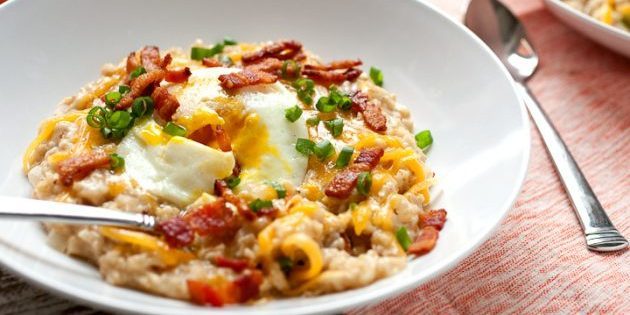 unsweetened oatmeal: oatmeal with spicy bacon and cheese